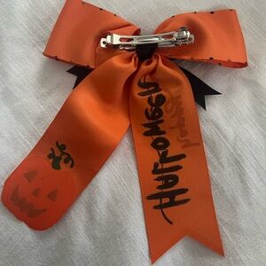 Hand painted Halloween bow.
